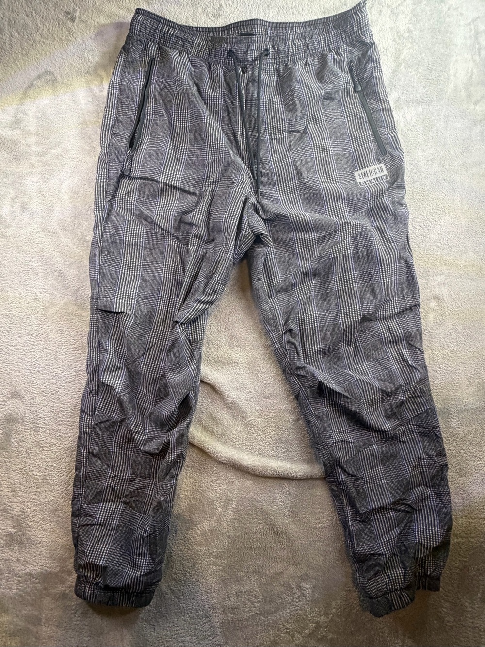 American Eagle Outfitters Gray Plaid Joggers